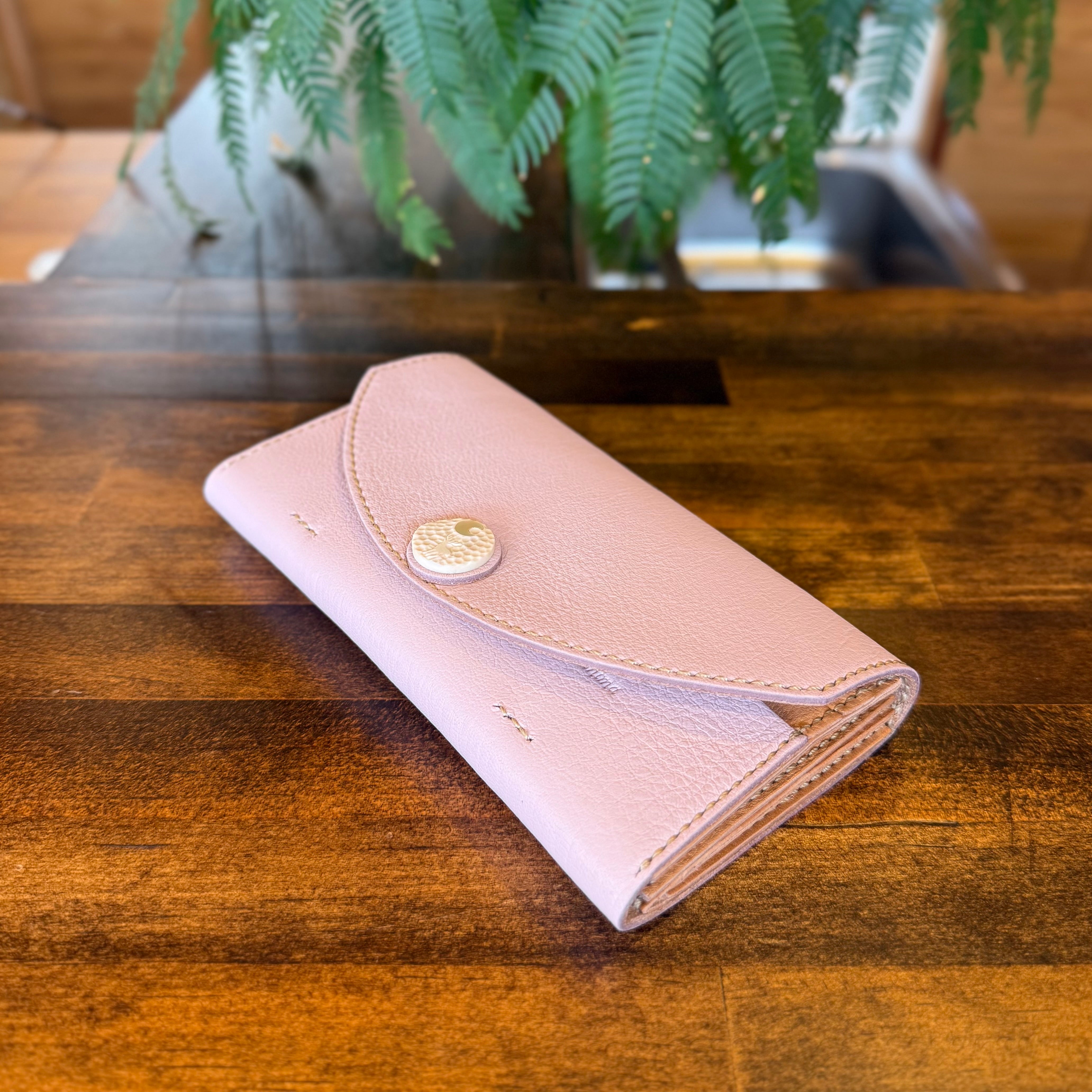 【屋久鹿革】ヤクシカと三日月のロングウォレット／くすみピンク