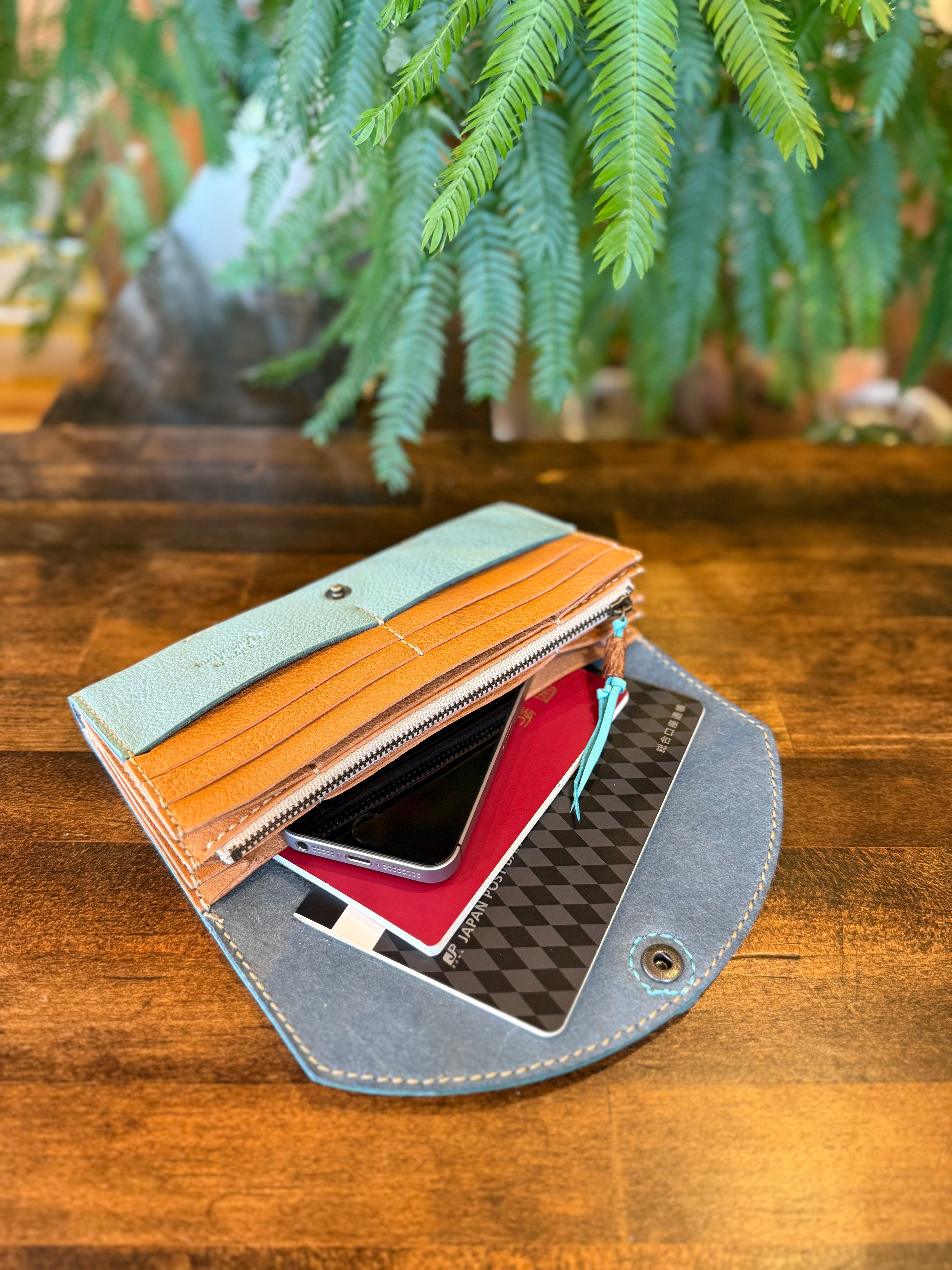 ウミガメのロングウォレット(ターコイズ×ライトキャメル)