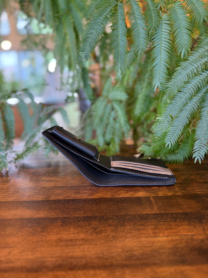 【京鹿革】二つ折り財布「黒味岳」