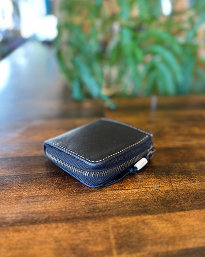 Ultimate Island Wallet (Black)