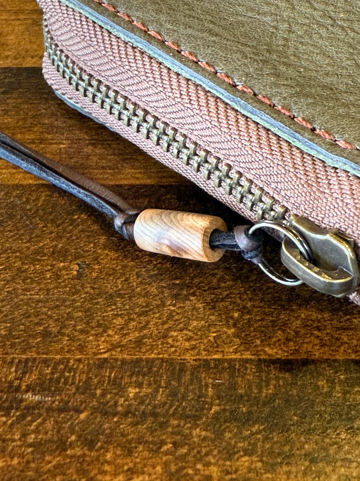 【屋久鹿革】究極の島財布（カーキ）