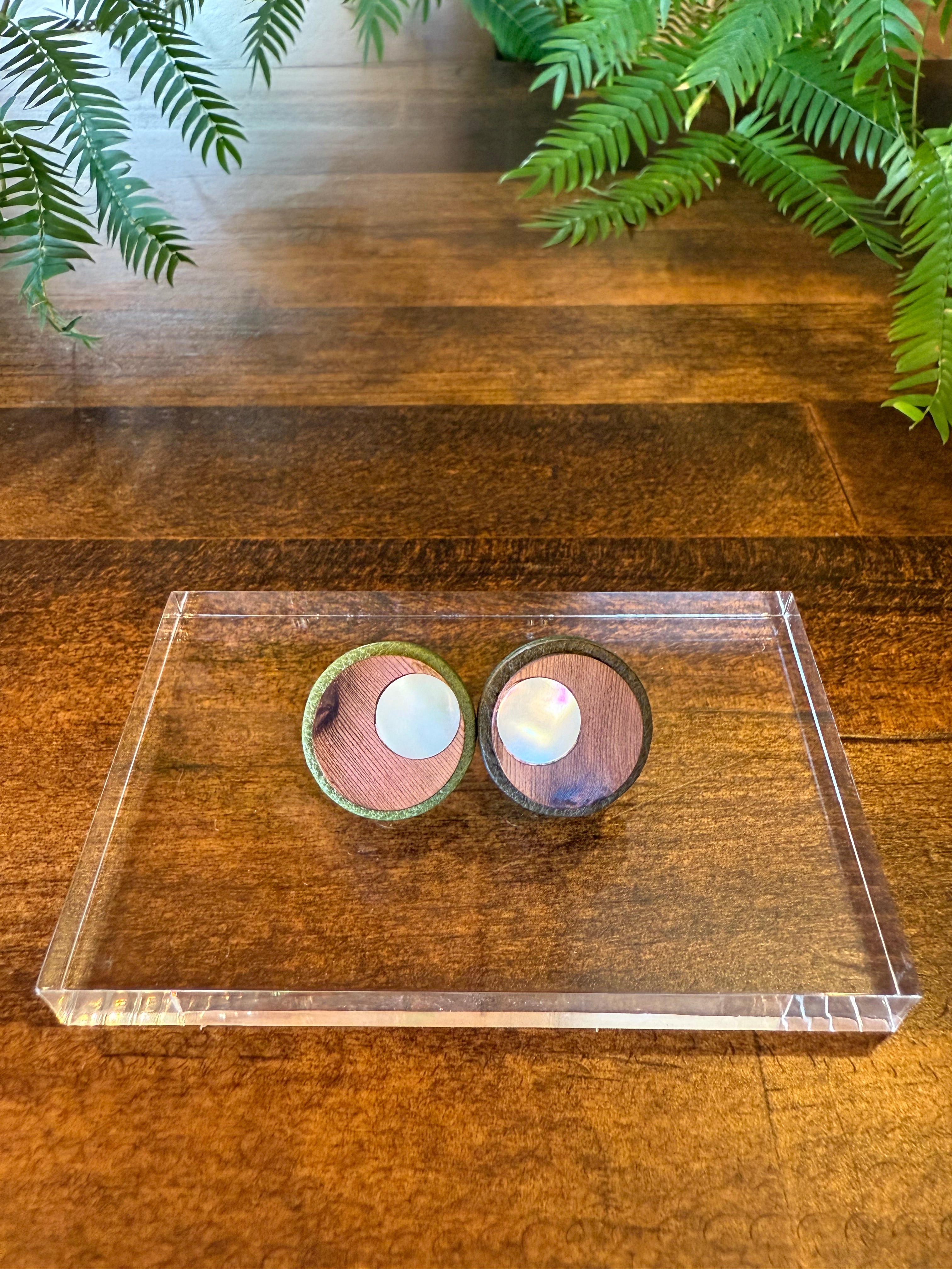 屋久杉×夜光貝 ピアス