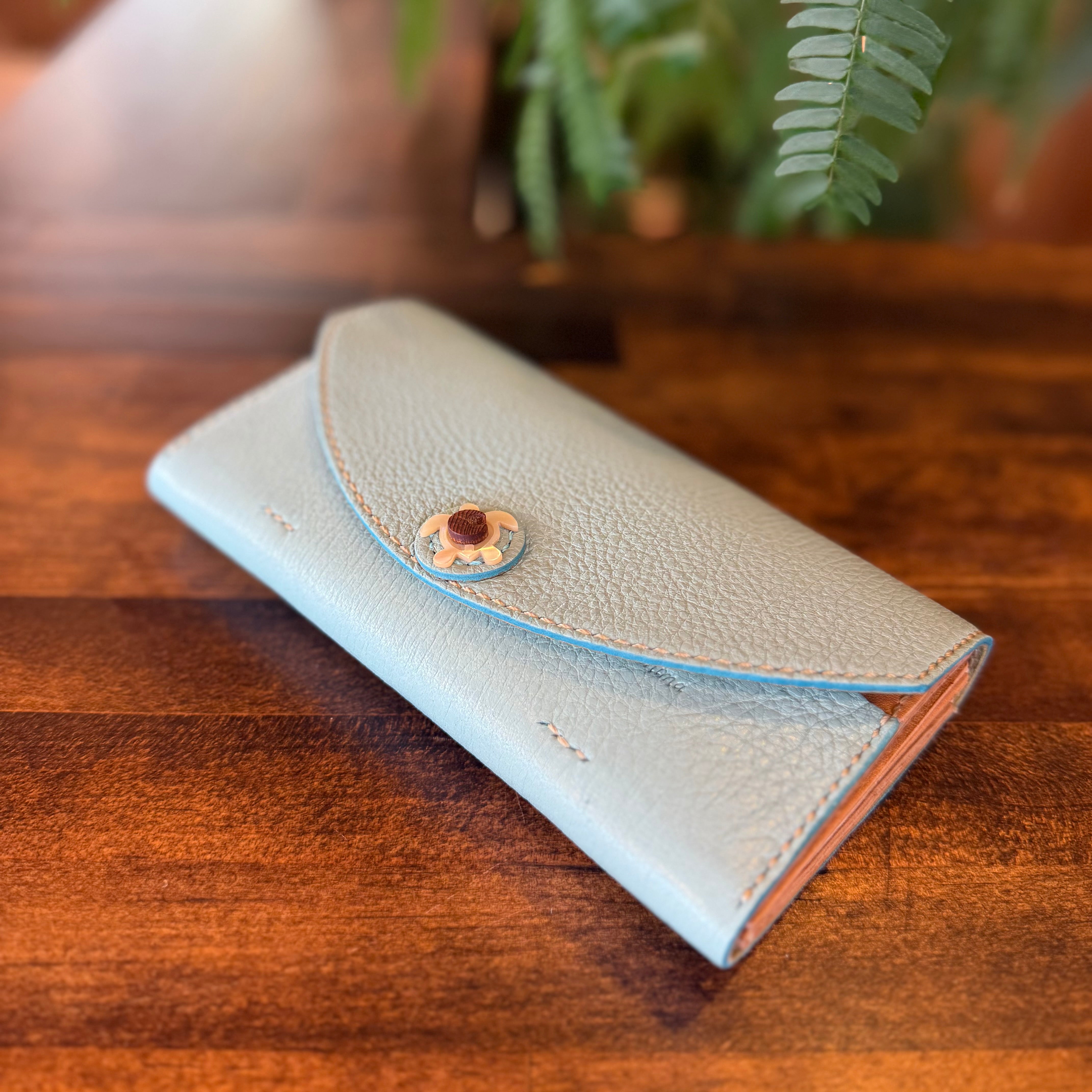 Yakushima Deer Leather Long Wallet – Sea Turtle (Turquoise × Light Camel)