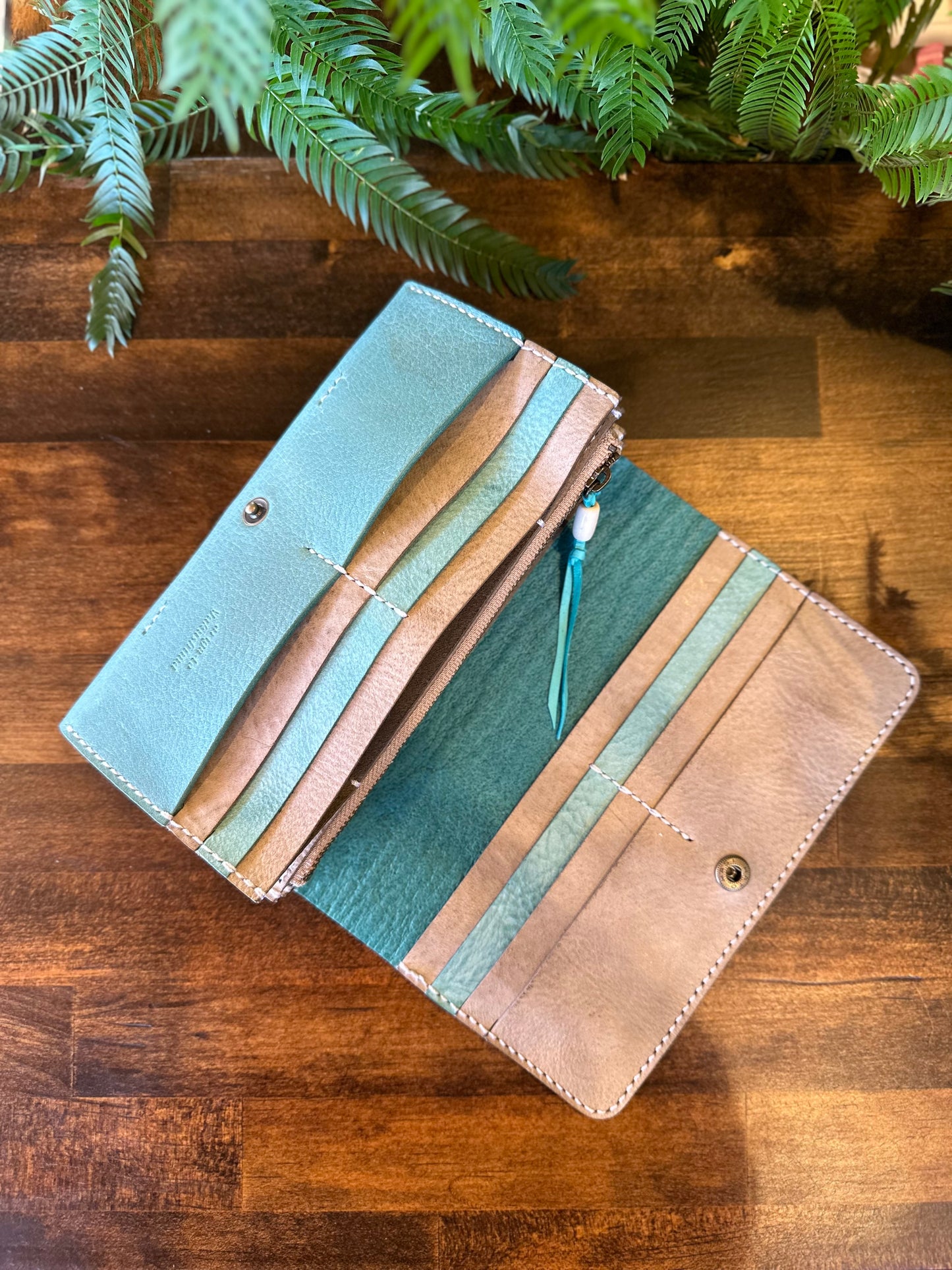 Clutch-style long wallet (water tone)