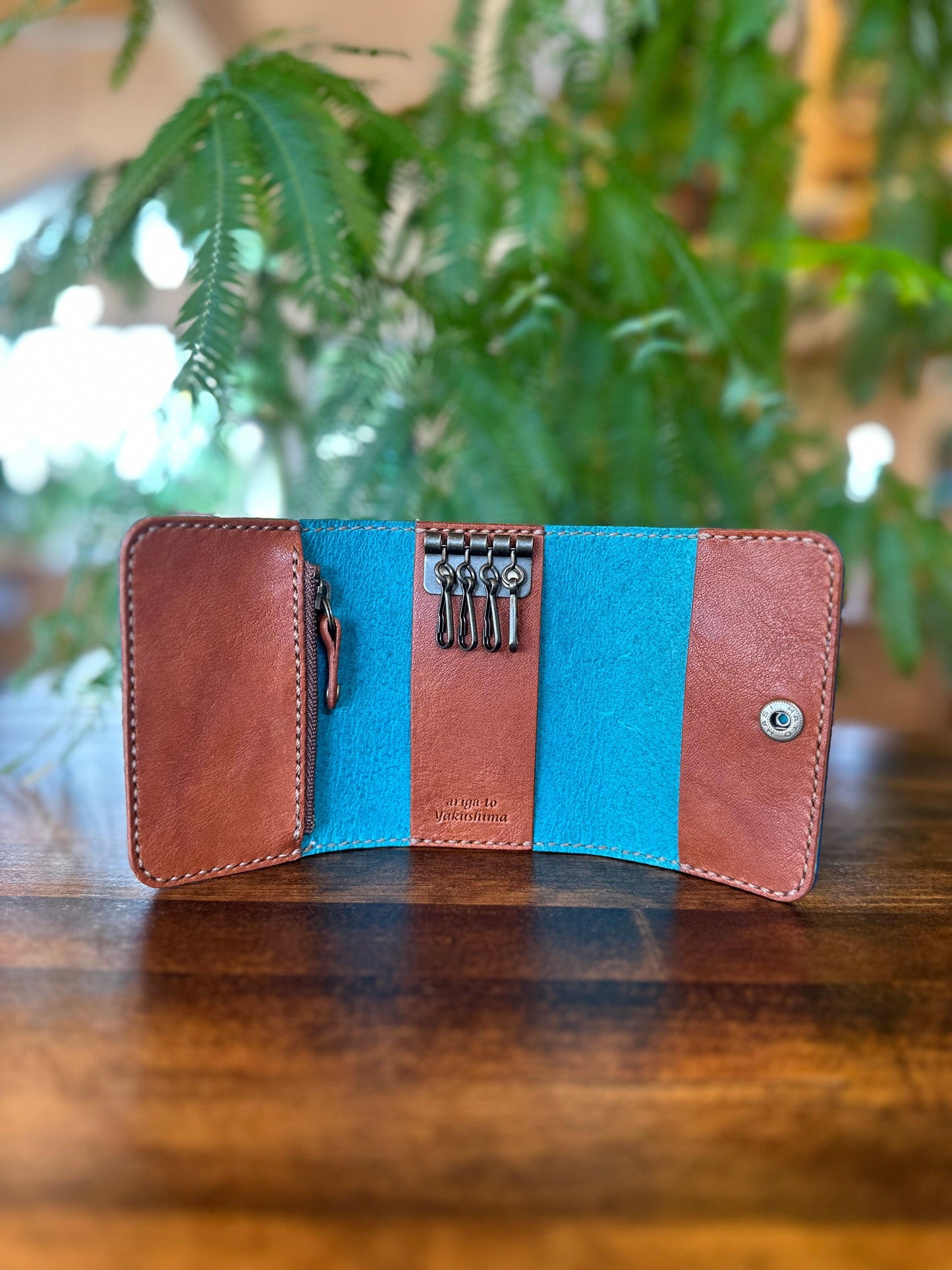 Wallet key case (turquoise x light camel)