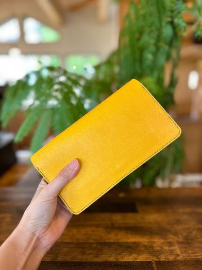 Clutch bag style long wallet (Ichiri Manbai day)