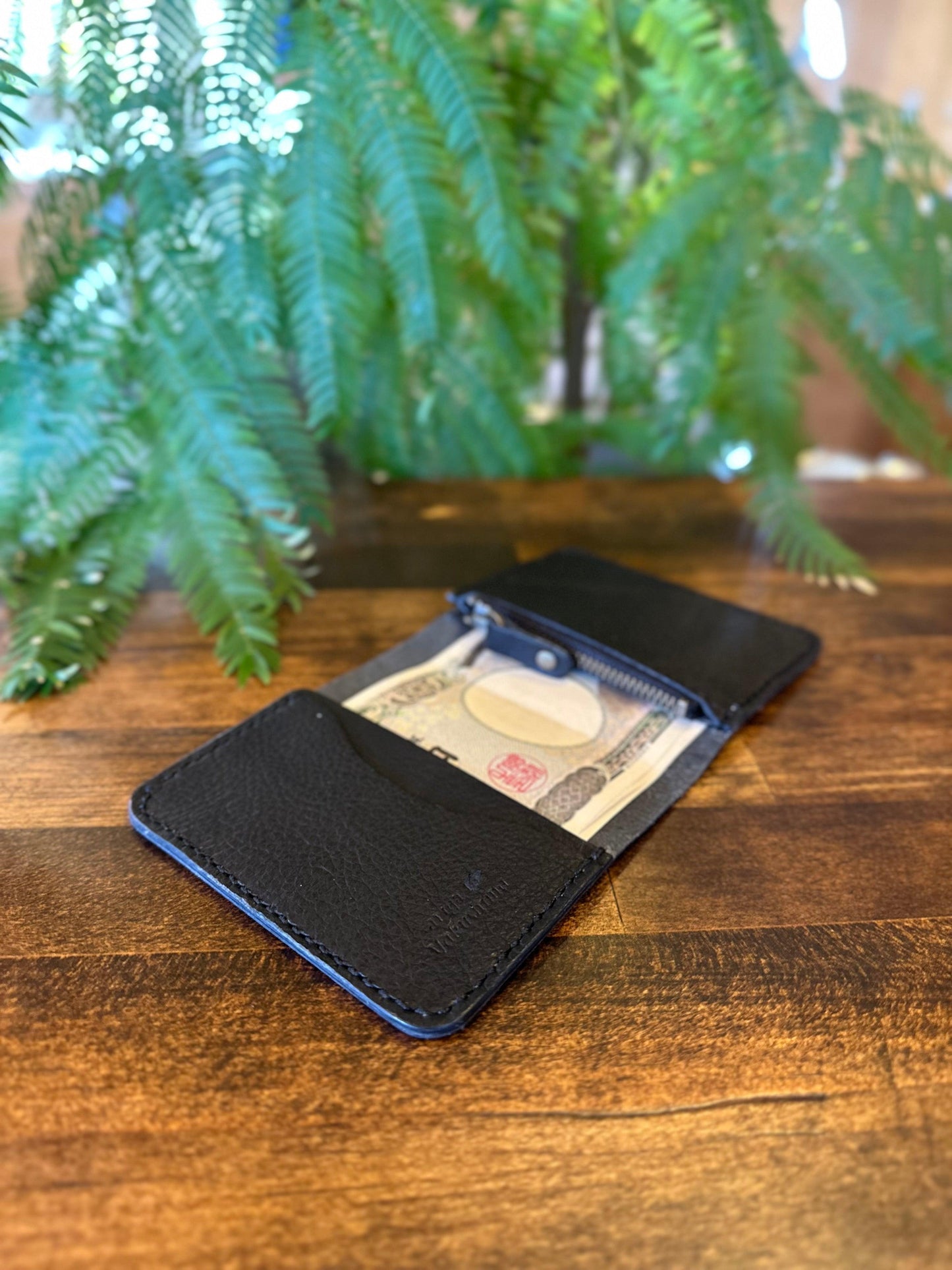 Household Management Wallet (Yakushika Leather x Tochigi Leather x Black)