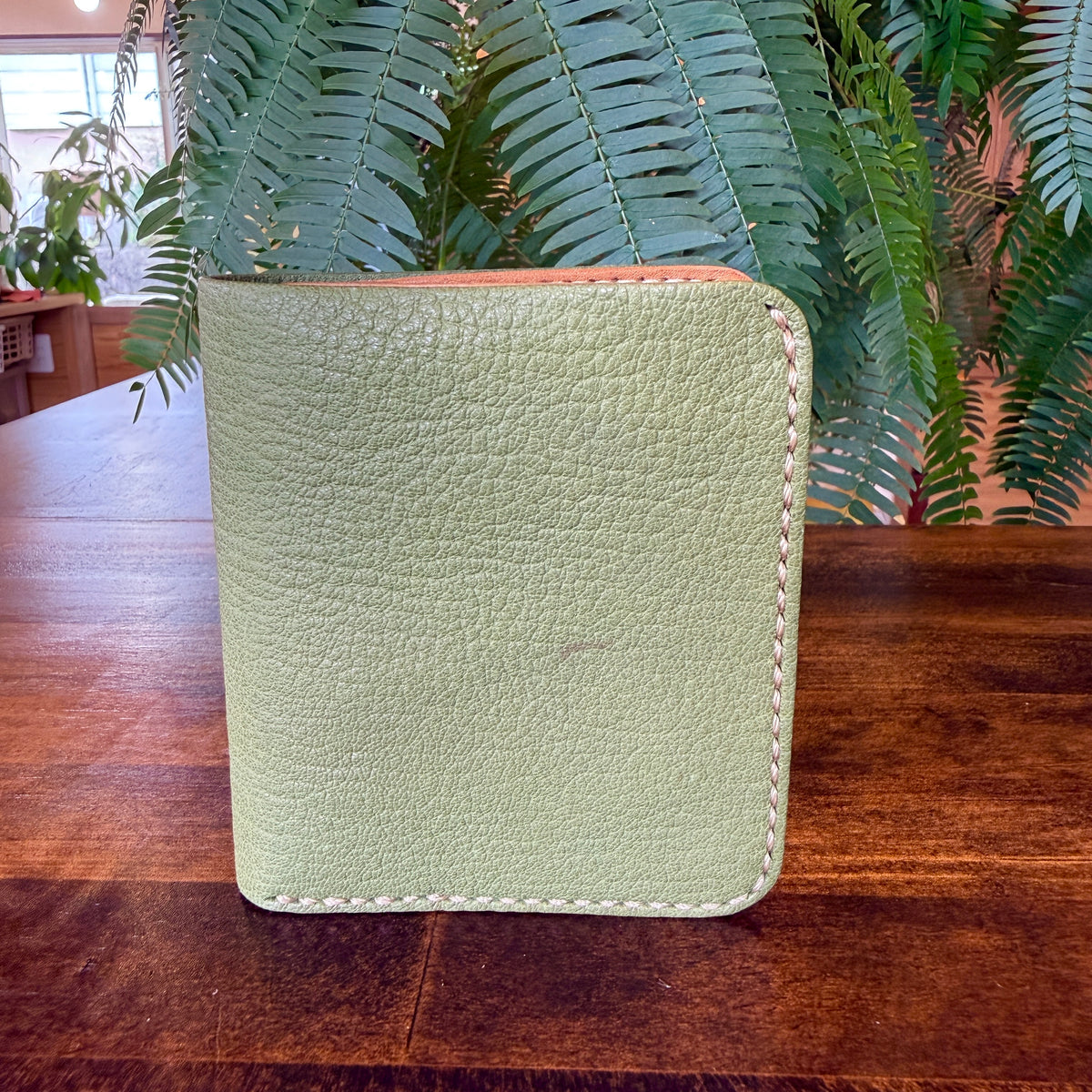[Yakushika Deer Leather] Household Budget Wallet / Moss