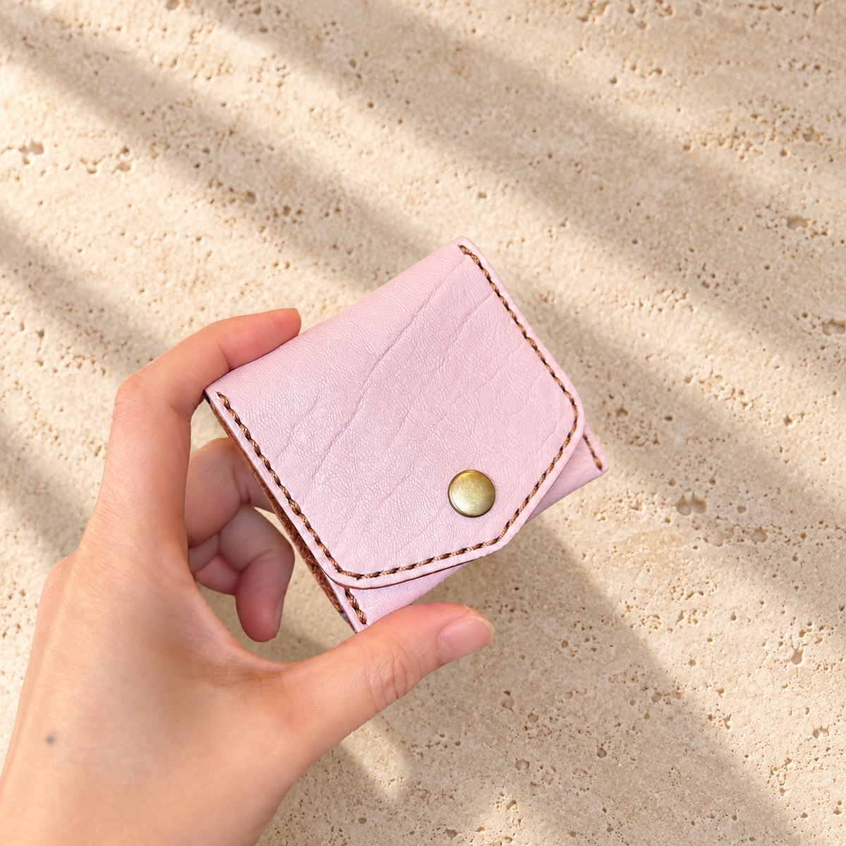 【Yakushika Deer Leather × Kyo-shikagaw】Box-shaped Coin Case / Pink × Brown