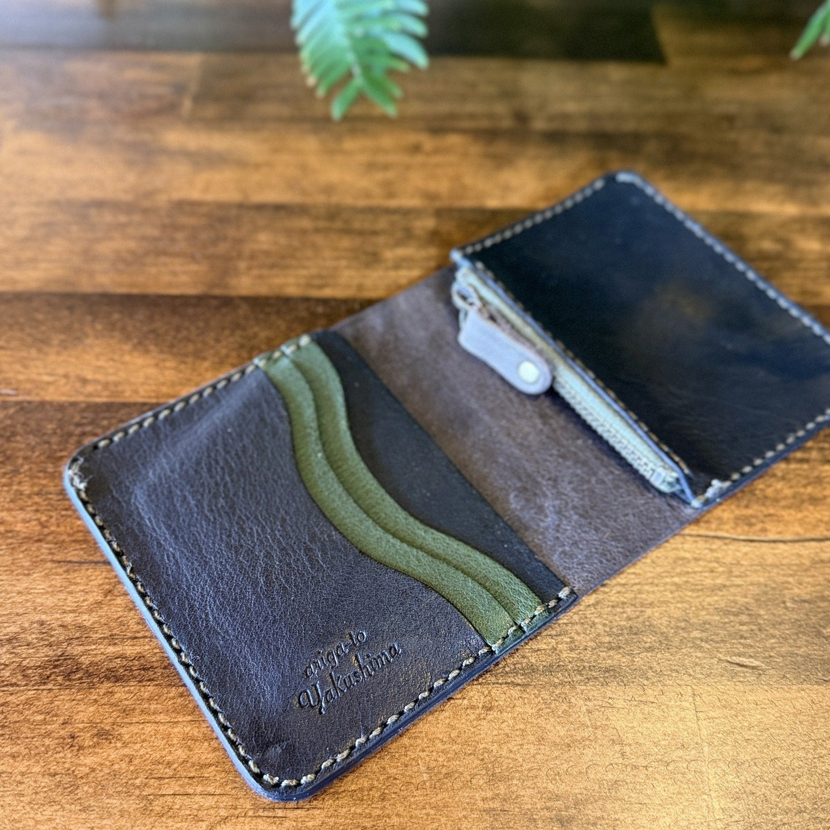 【屋久鹿革】家計管理Wallet／チャコール×ブラック×ダークグリーン