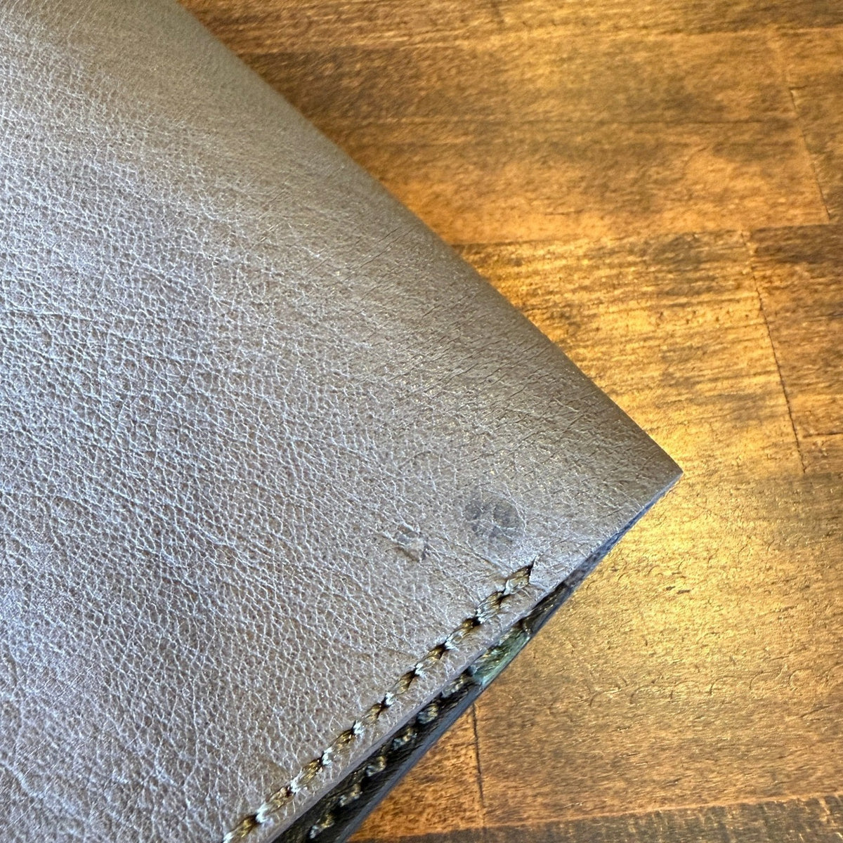 【屋久鹿革】家計管理Wallet／チャコール×ブラック×ダークグリーン